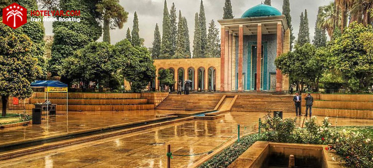 آرامگاه شاعر بزرگ ایرانی سعدی در شهر شیراز
