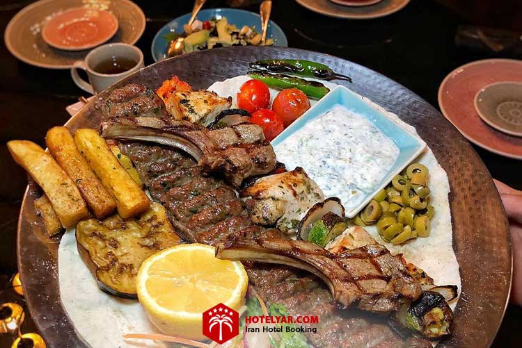 غذاهای رستوران هتل پارسیان استقلال تهران