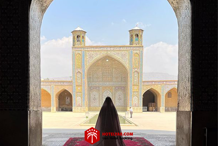 بازدید از بارگاه شاهجراغ در روز شیراز