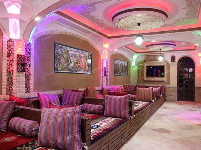 عکس هتل ارگ محتشم قمصر شماره 15