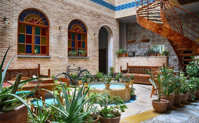 عکس هتل سنتی درباری شیراز شماره 2