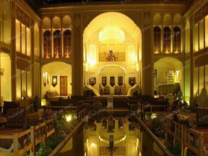 عکس هتل آنتیک ملک التجار یزد