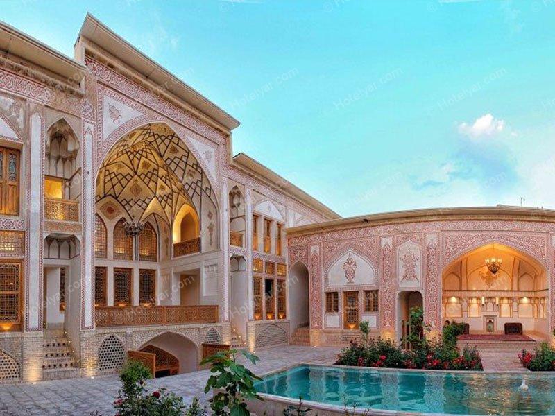 Mahinestan Raheb Resort Kashan photo 2