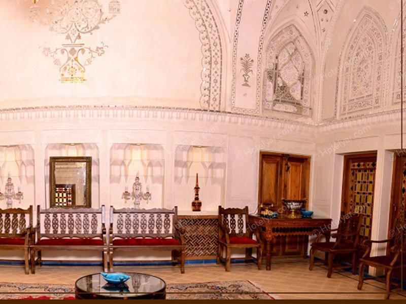 Mahinestan Raheb Resort Kashan photo 3