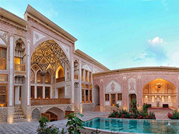 Mahinestan Raheb Resort  Kashan